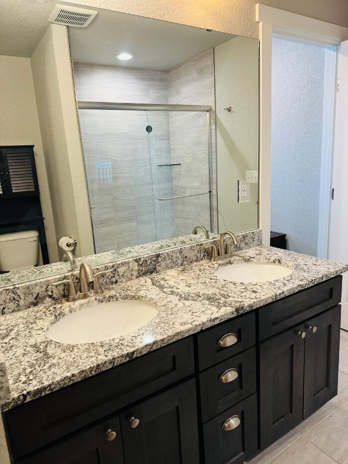 Images Peak Properties