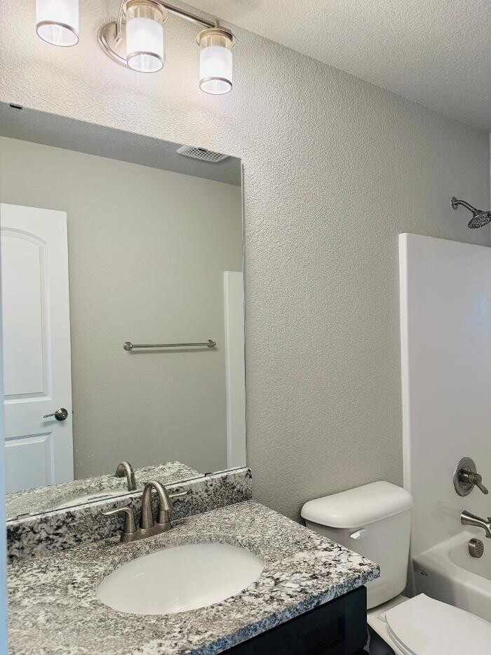 Images Peak Properties