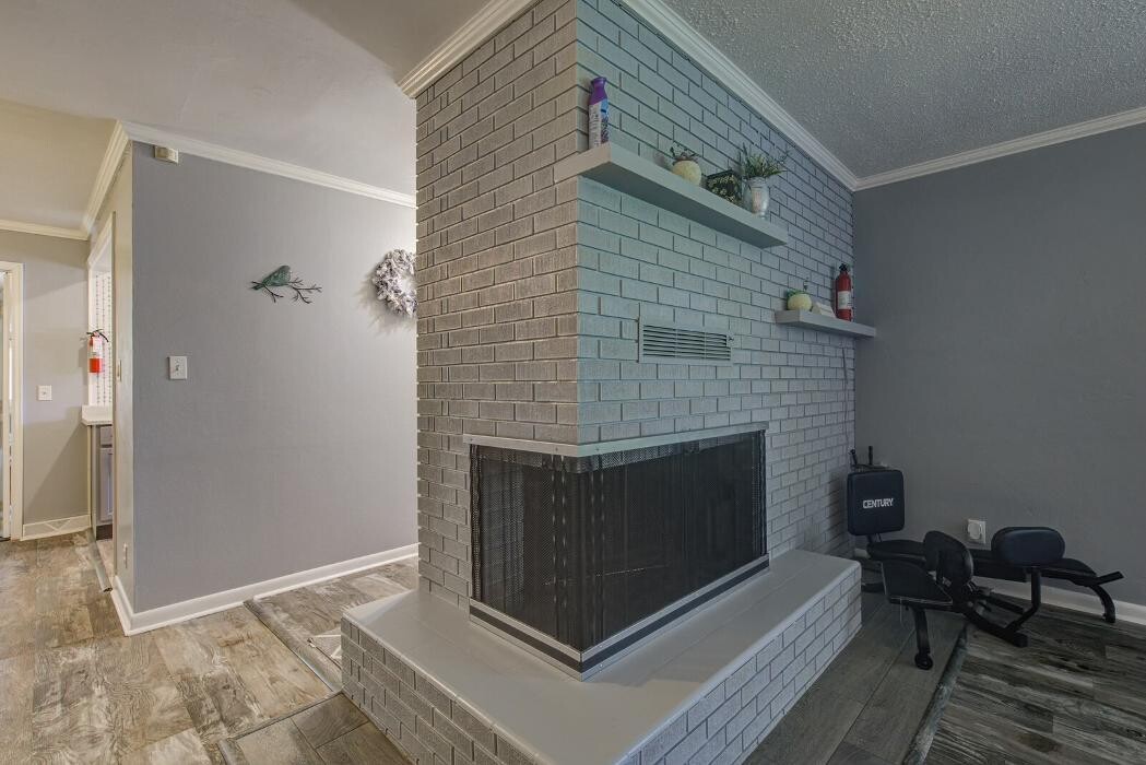 Images Peak Properties