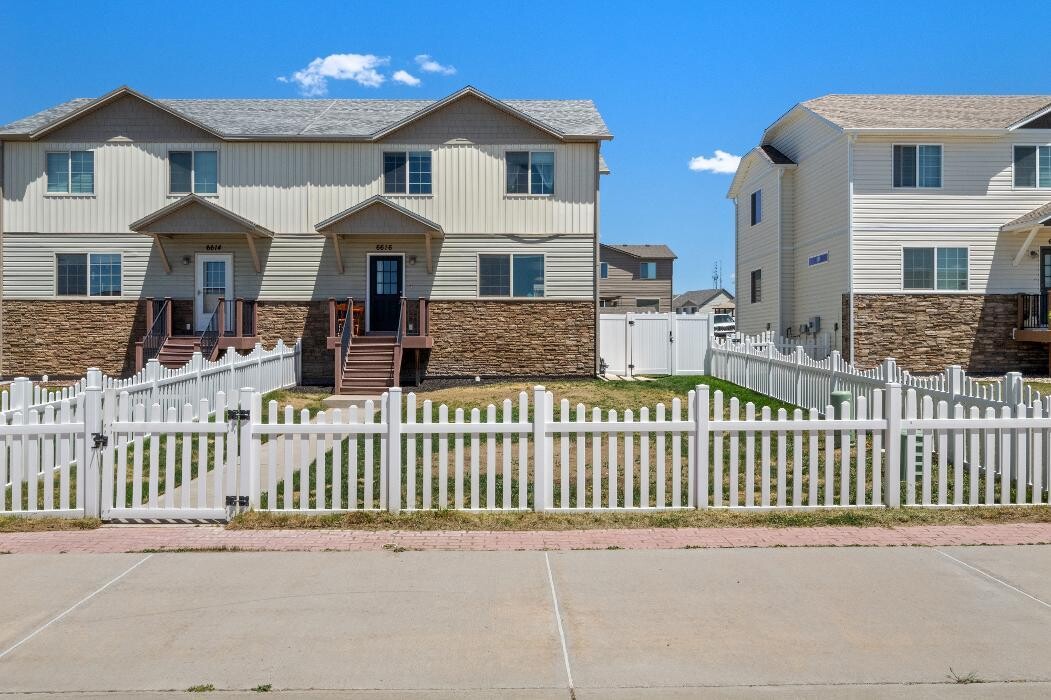 Images Peak Properties