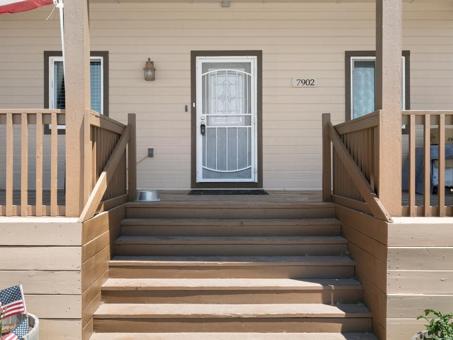 Images Peak Properties