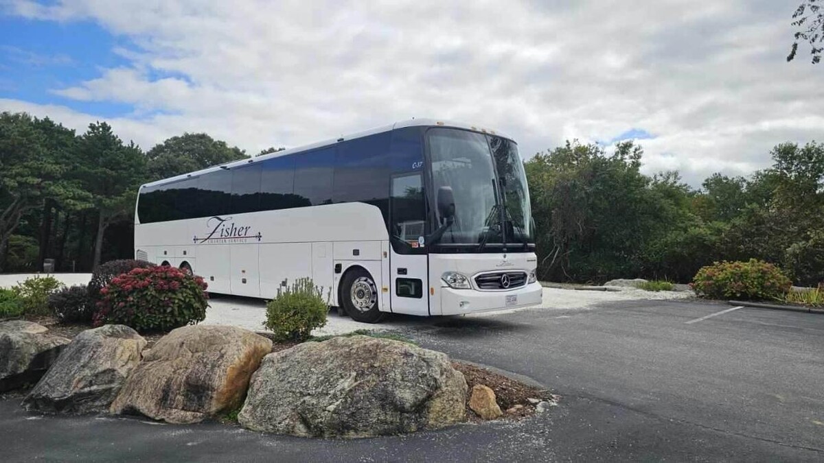 Images FISHER BUS INC
