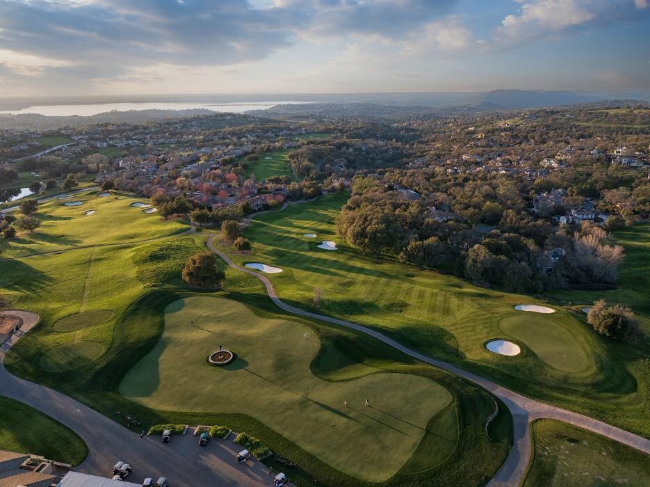 Images Serrano Country Club