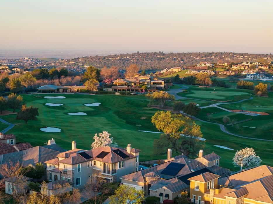 Images Serrano Country Club