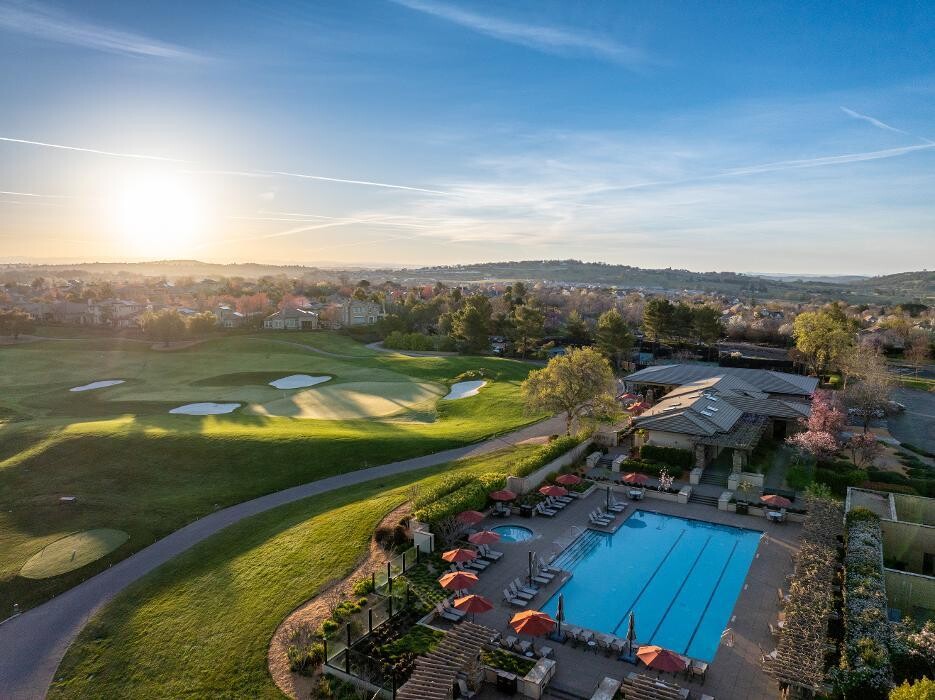 Images Serrano Country Club