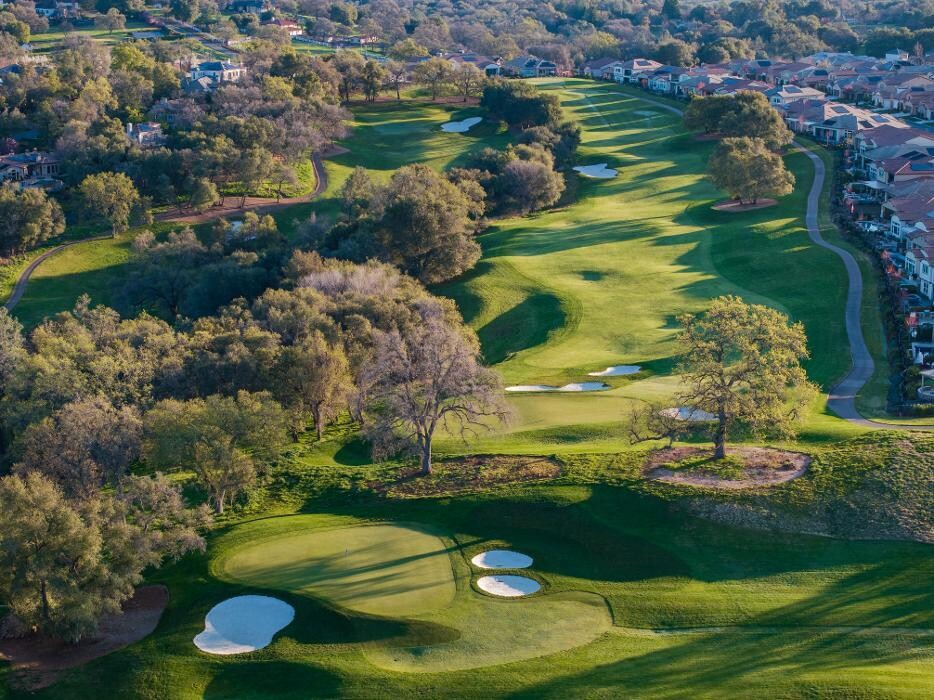 Images Serrano Country Club