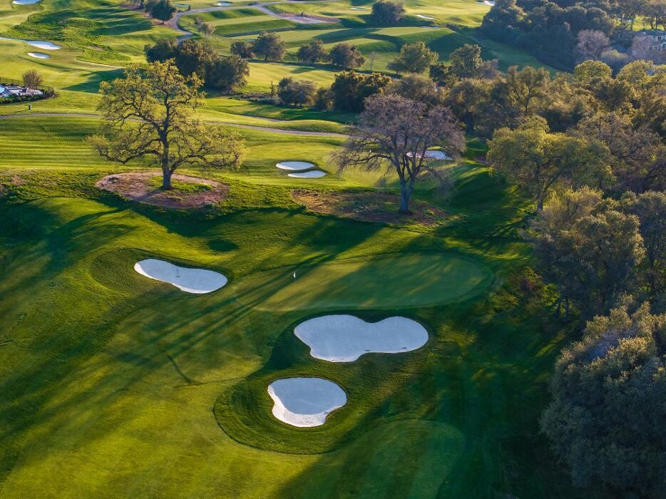 Images Serrano Country Club