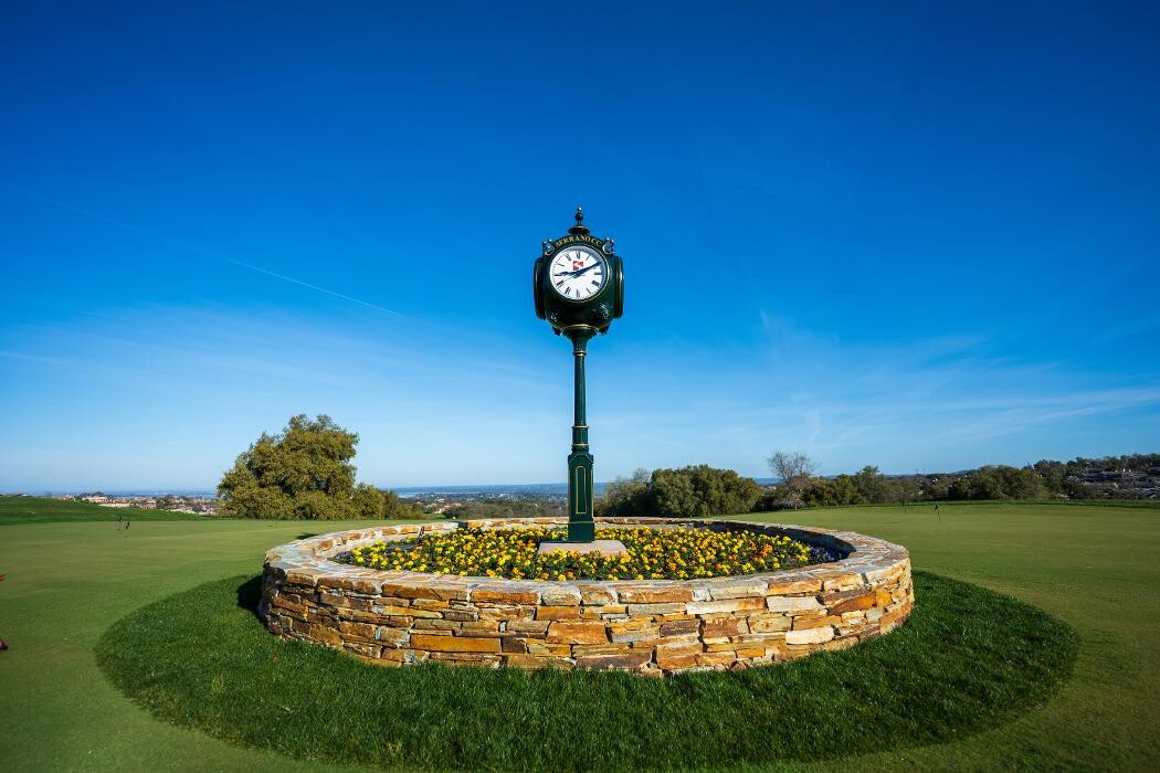 Images Serrano Country Club