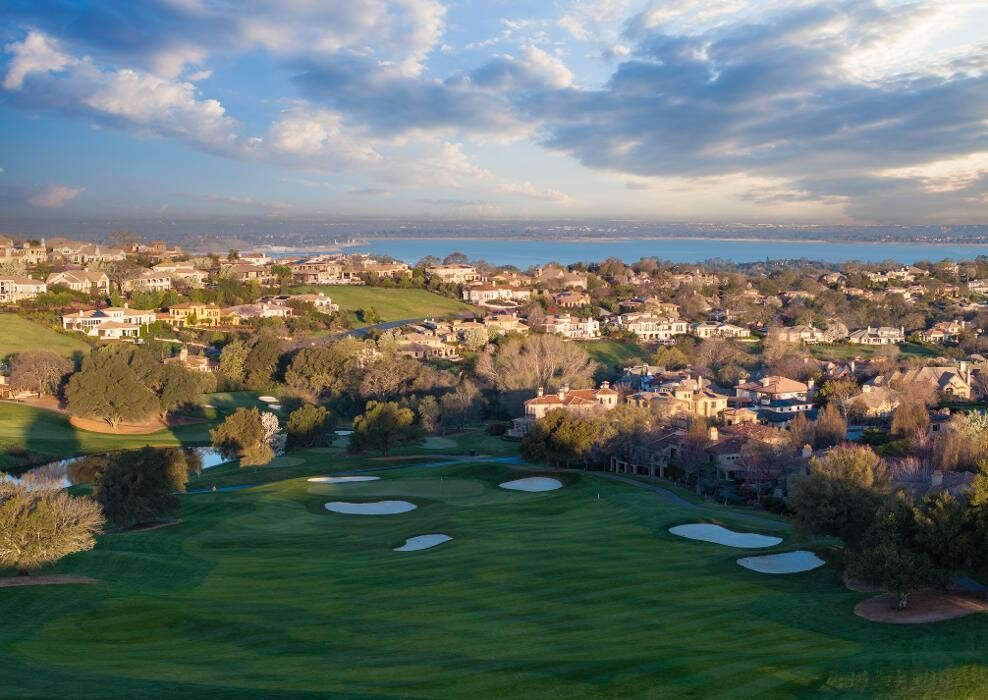 Images Serrano Country Club