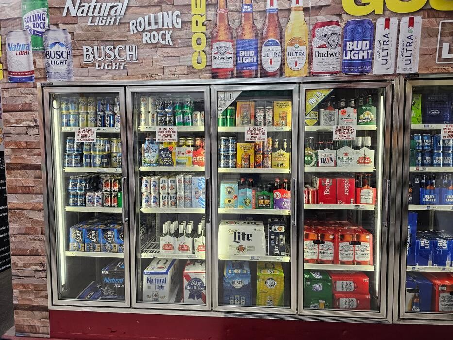 Images GUSS LIQUOR STORE