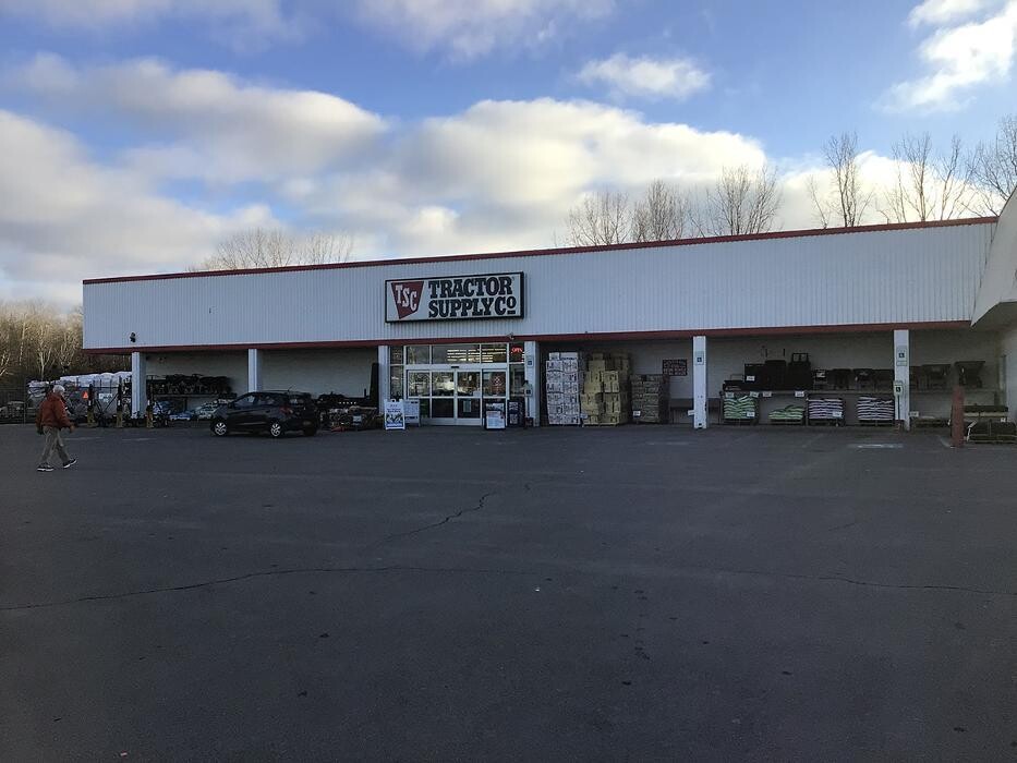 Images Tractor Supply Co.