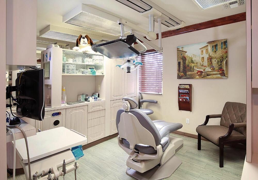 Images Steven C. Badger, DDS