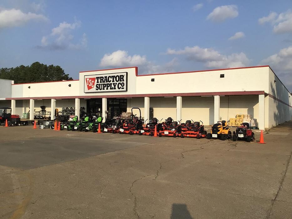 Images Tractor Supply Co.