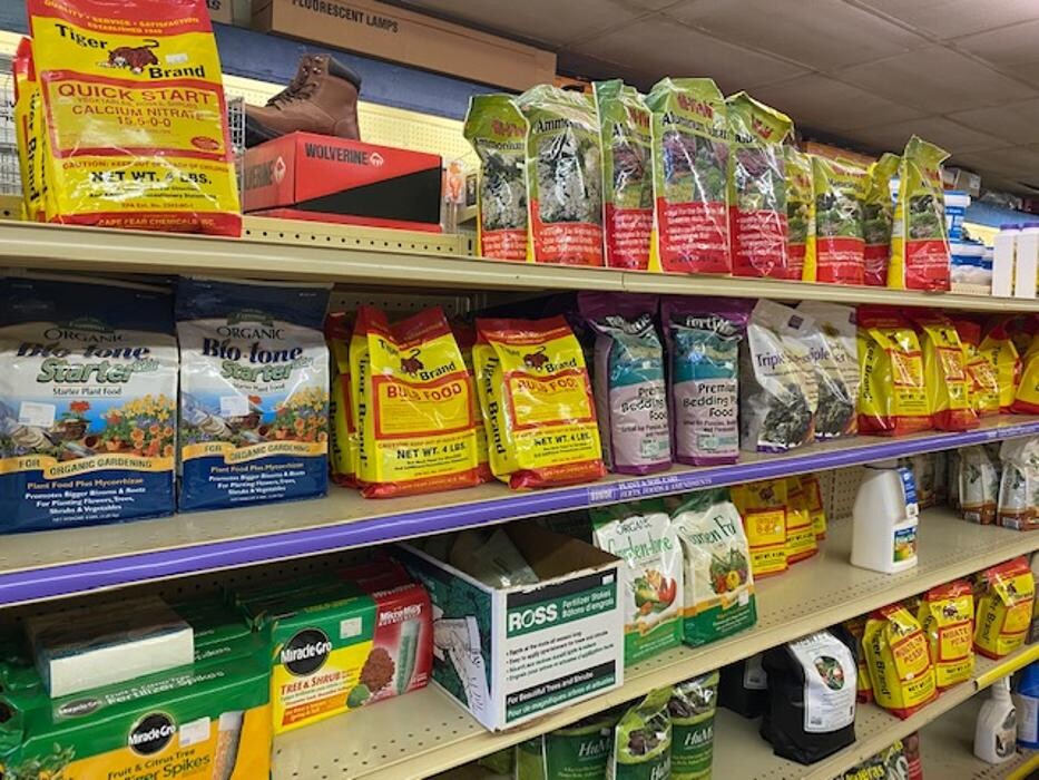 Images Coleman Farm Supply Inc.