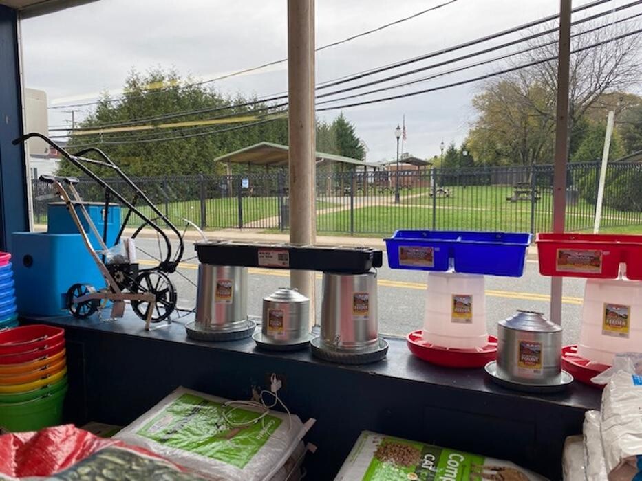 Images Coleman Farm Supply Inc.