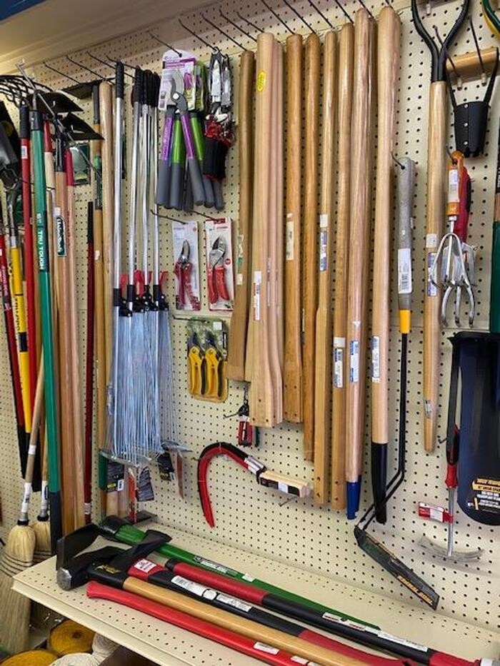 Images Coleman Farm Supply Inc.