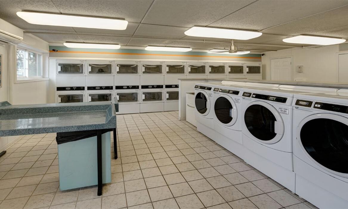 Images Foxboro Apartments
