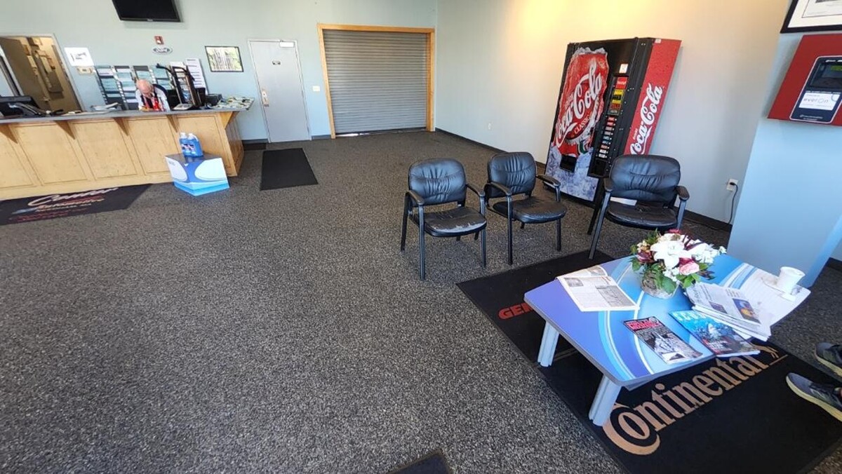 Images Center Automotive & Tires
