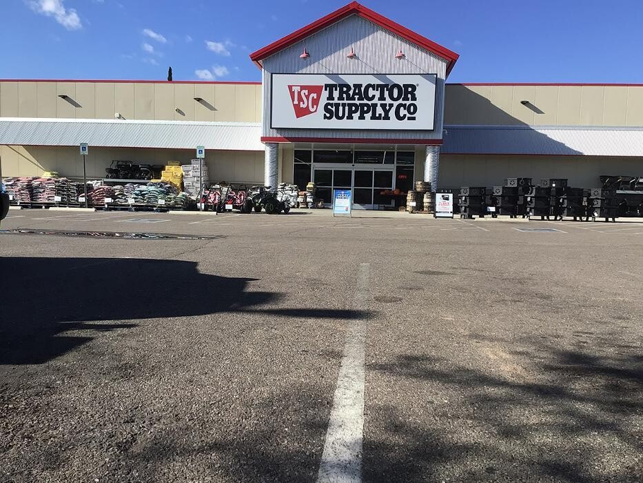 Images Tractor Supply Co.