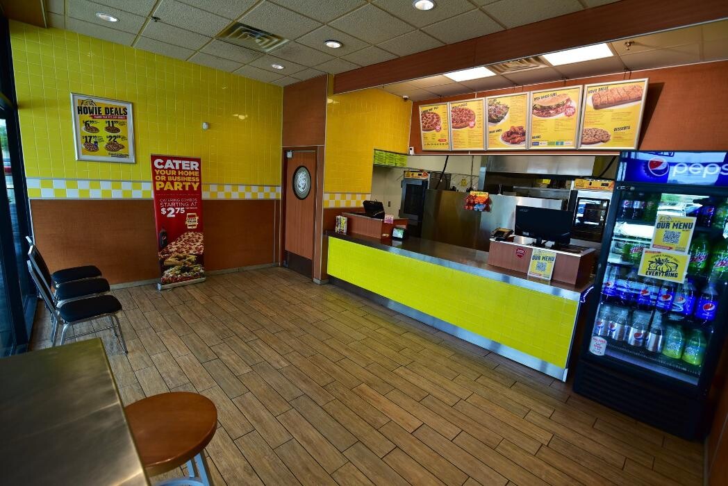 Images Hungry Howie's Pizza