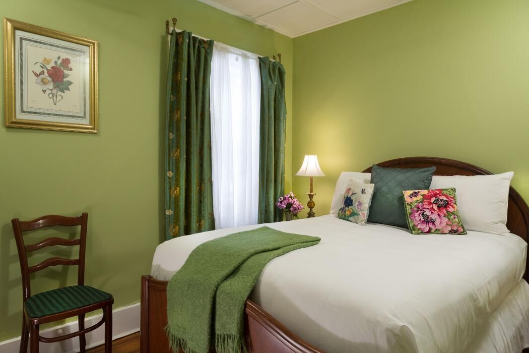 Images Hampton Terrace Inn