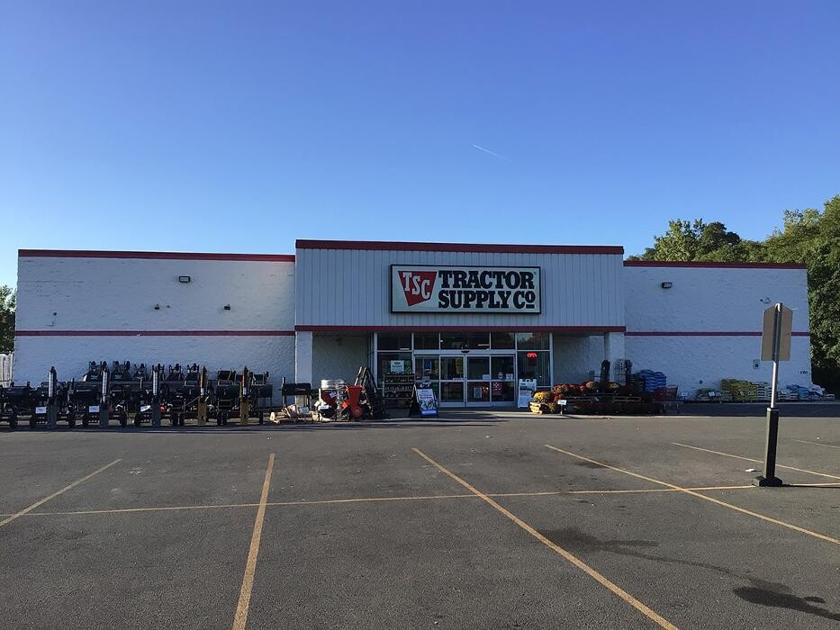 Images Tractor Supply Co.