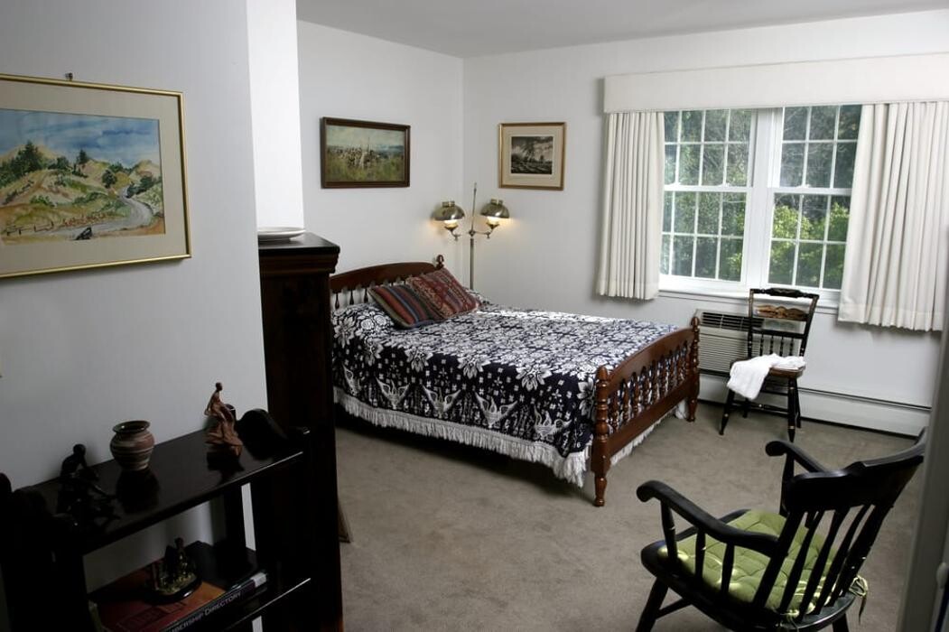 Images Pond Home