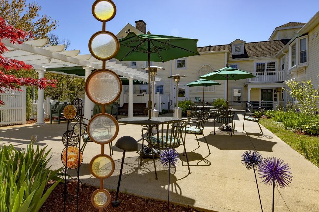 Images Pond Home