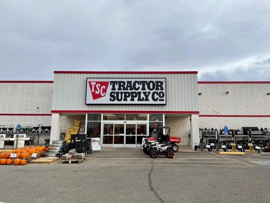 Images Tractor Supply Co.