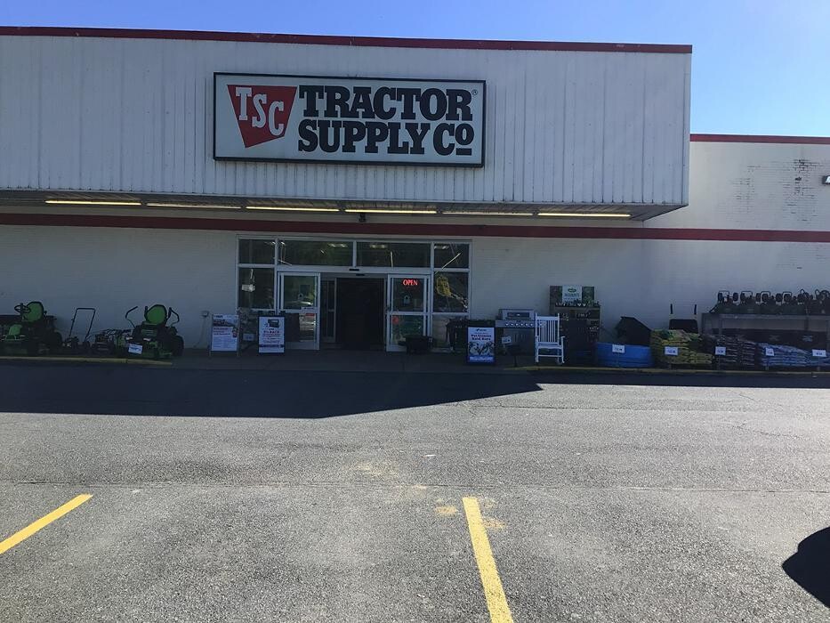 Images Tractor Supply Co.