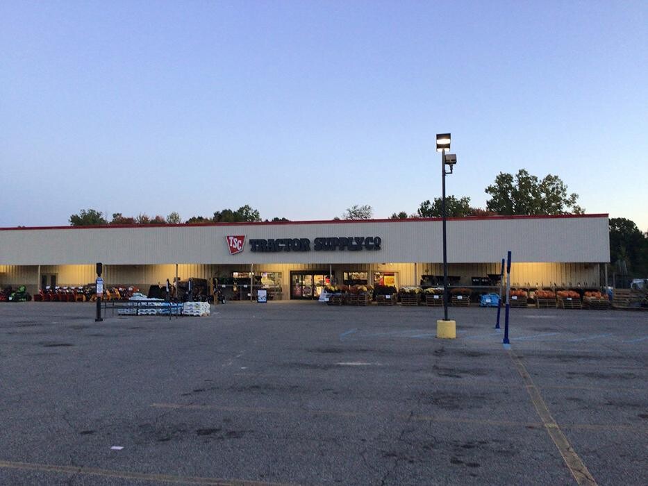 Images Tractor Supply Co.