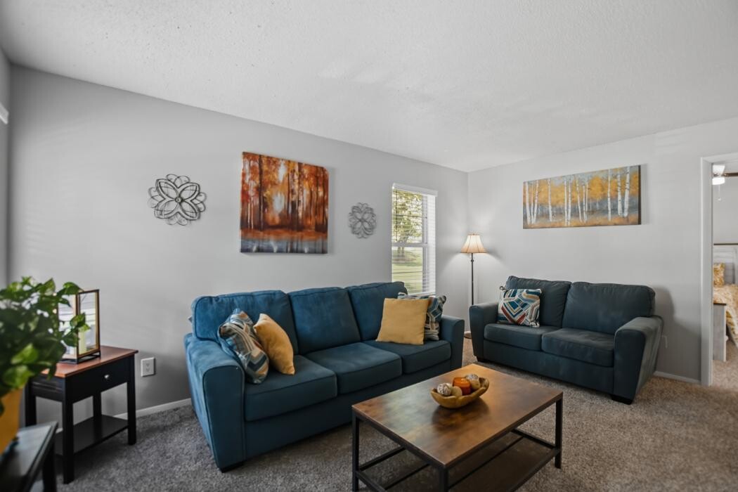 Images Summer Tree Apartments