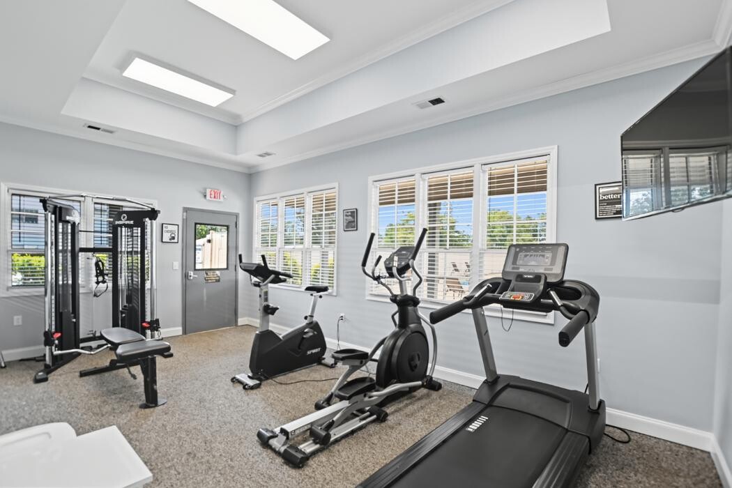 Images Summer Tree Apartments