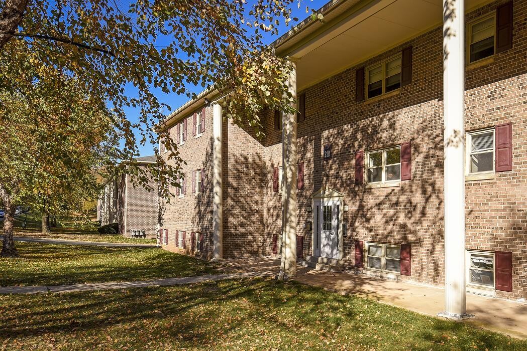 Images Governor Mifflin Apartments