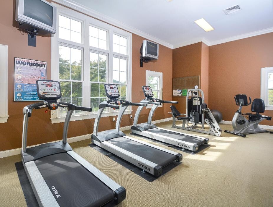 Images Governor Mifflin Apartments