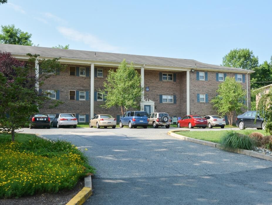 Images Governor Mifflin Apartments