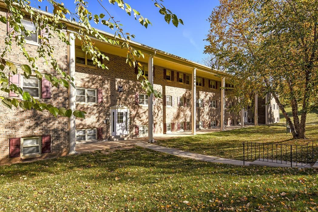 Images Governor Mifflin Apartments