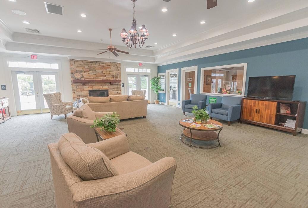 Images Governor Mifflin Apartments