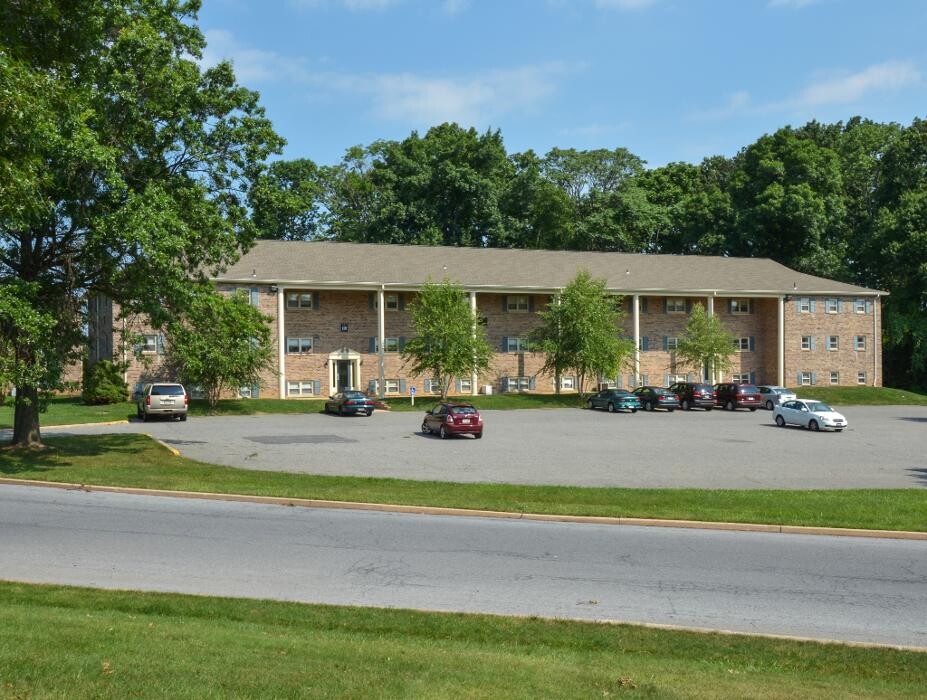 Images Governor Mifflin Apartments