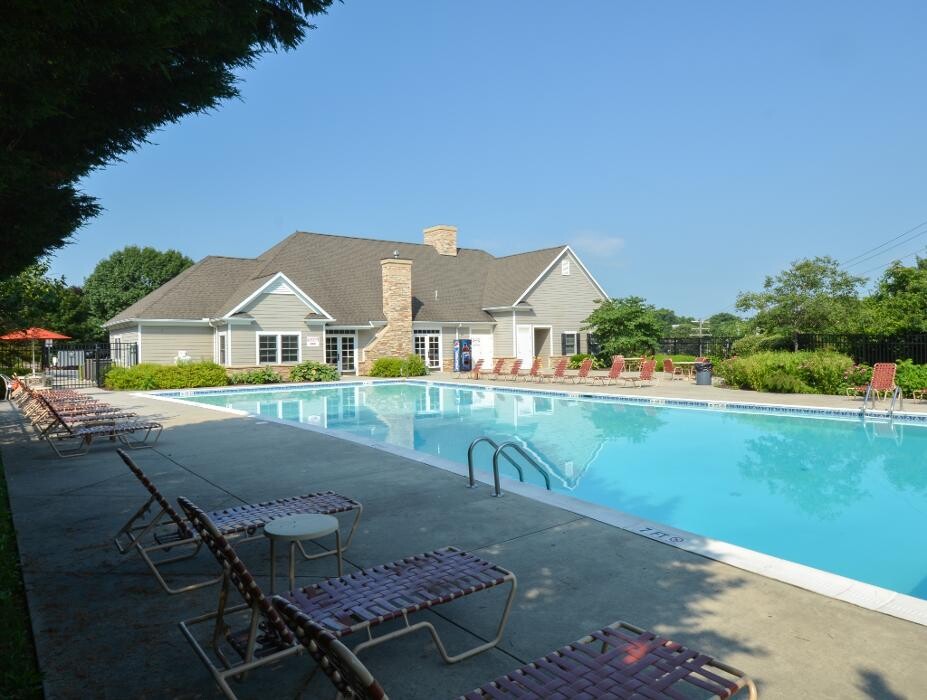 Images Governor Mifflin Apartments