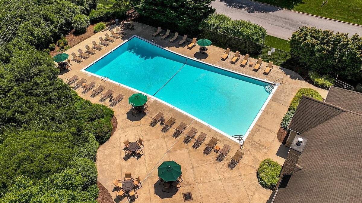 Images Governor Mifflin Apartments