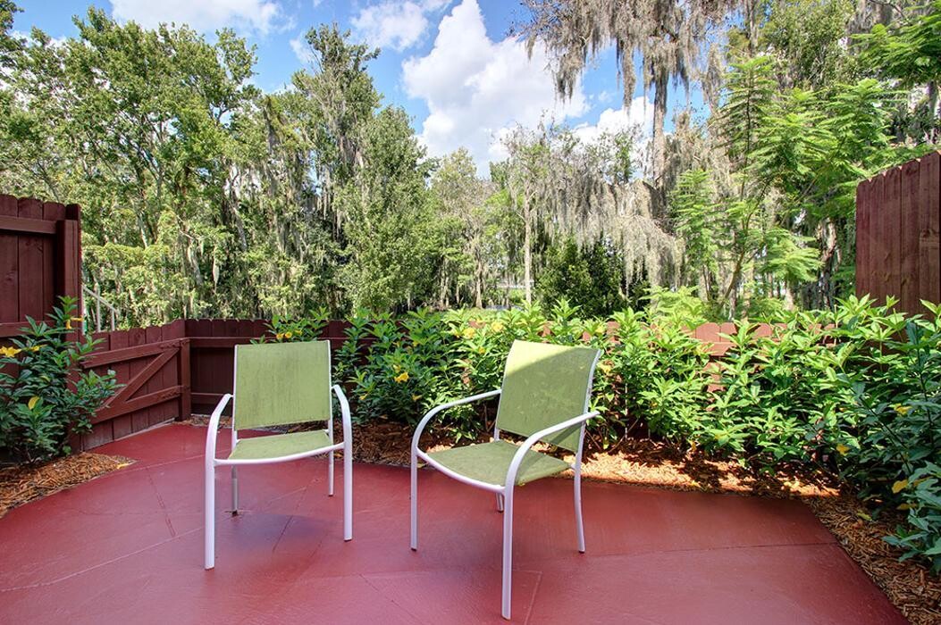 Images Lake Carlton Arms