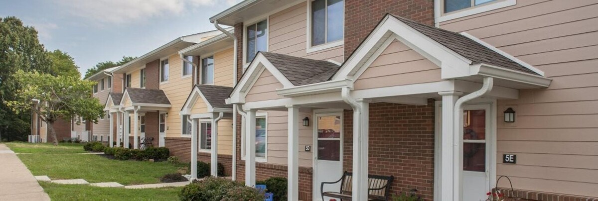 Images Locust Ridge Apartments