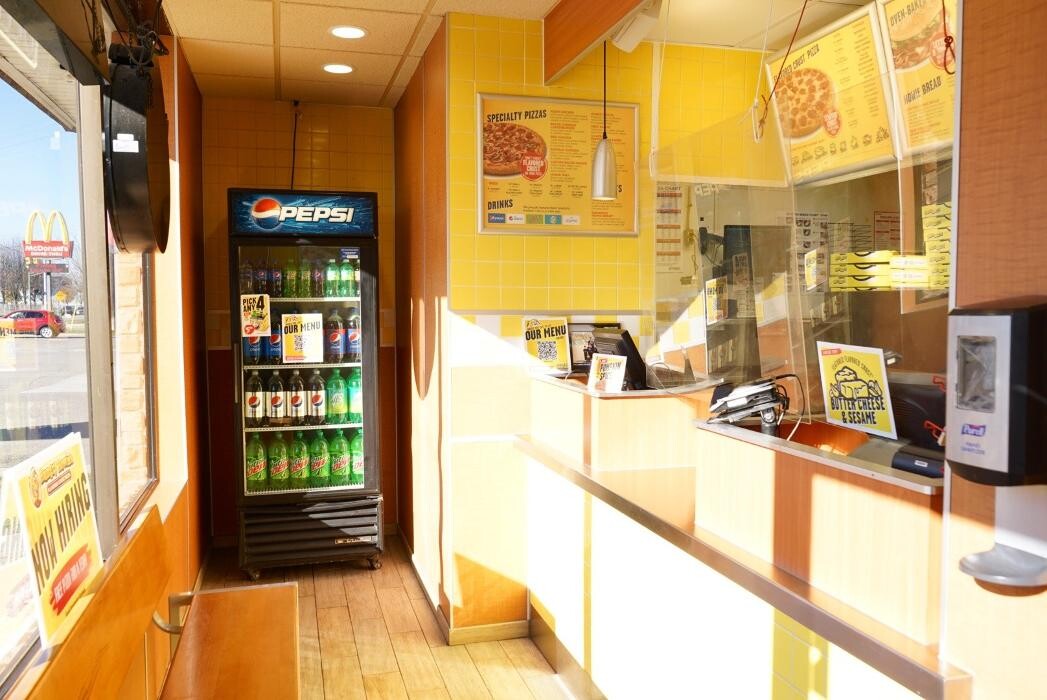 Images Hungry Howie's Pizza