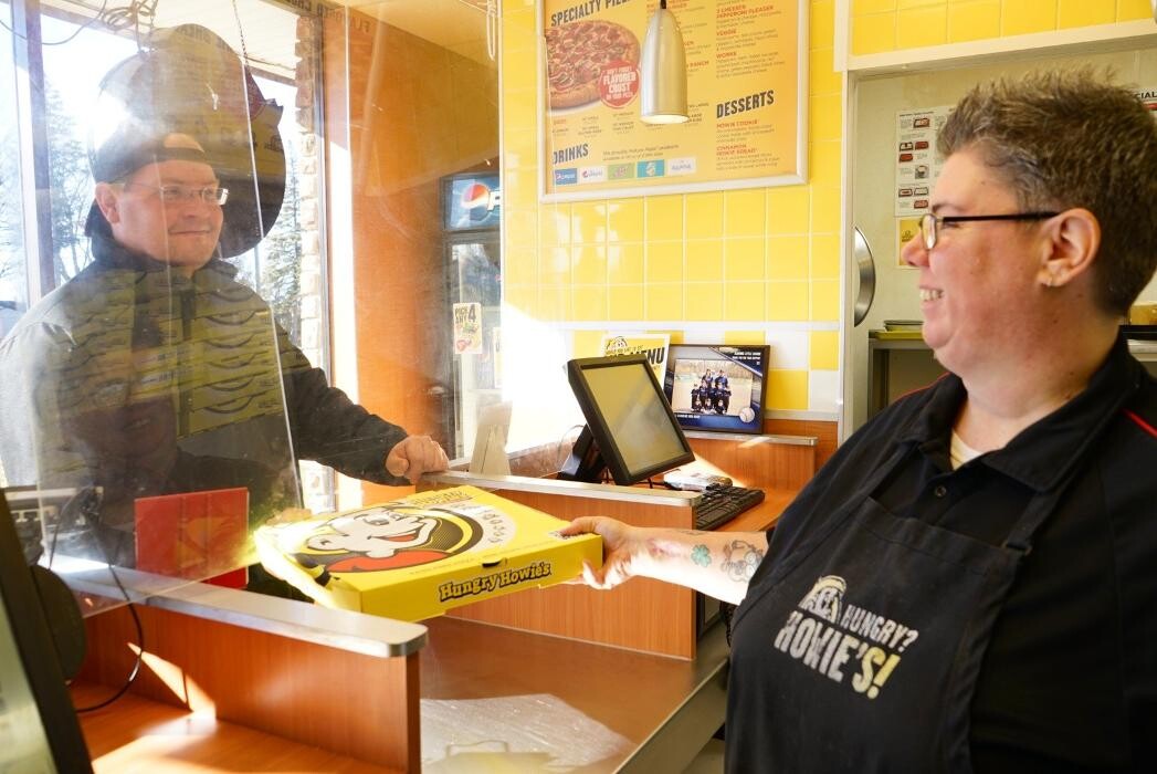 Images Hungry Howie's Pizza