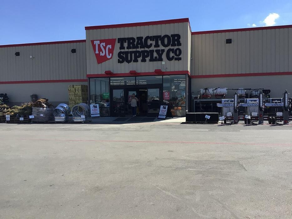 Images Tractor Supply Co.