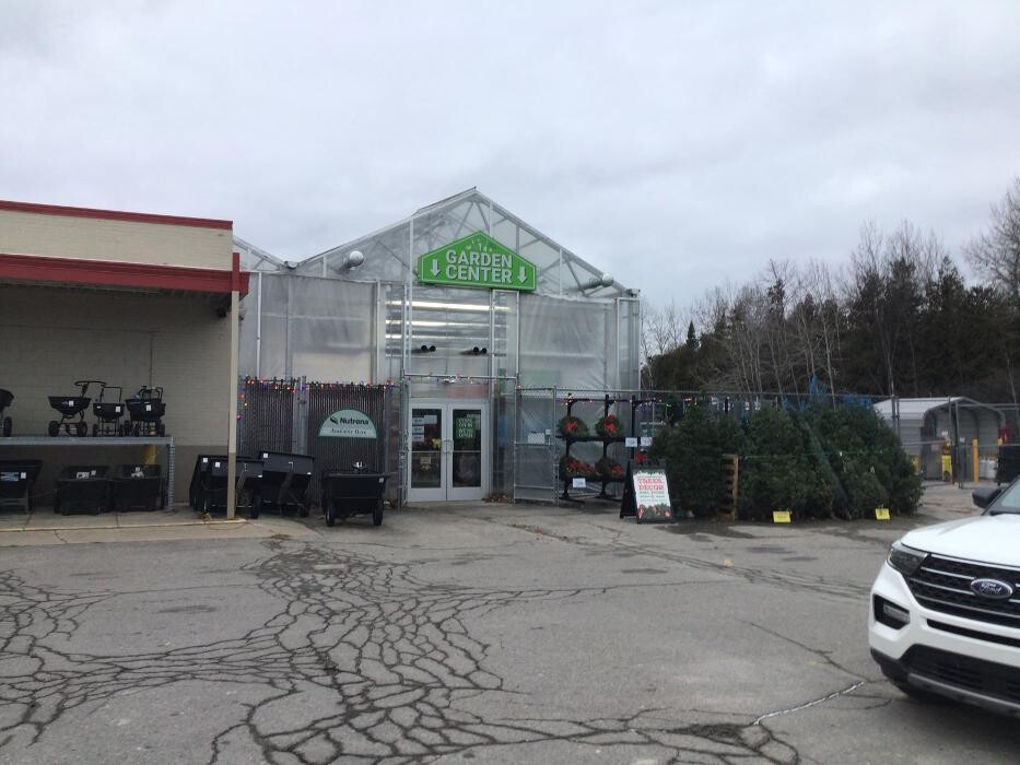 Images Tractor Supply Co.