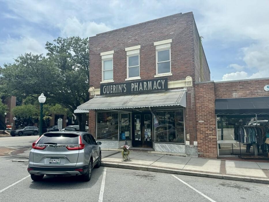 Images Guerin's Pharmacy