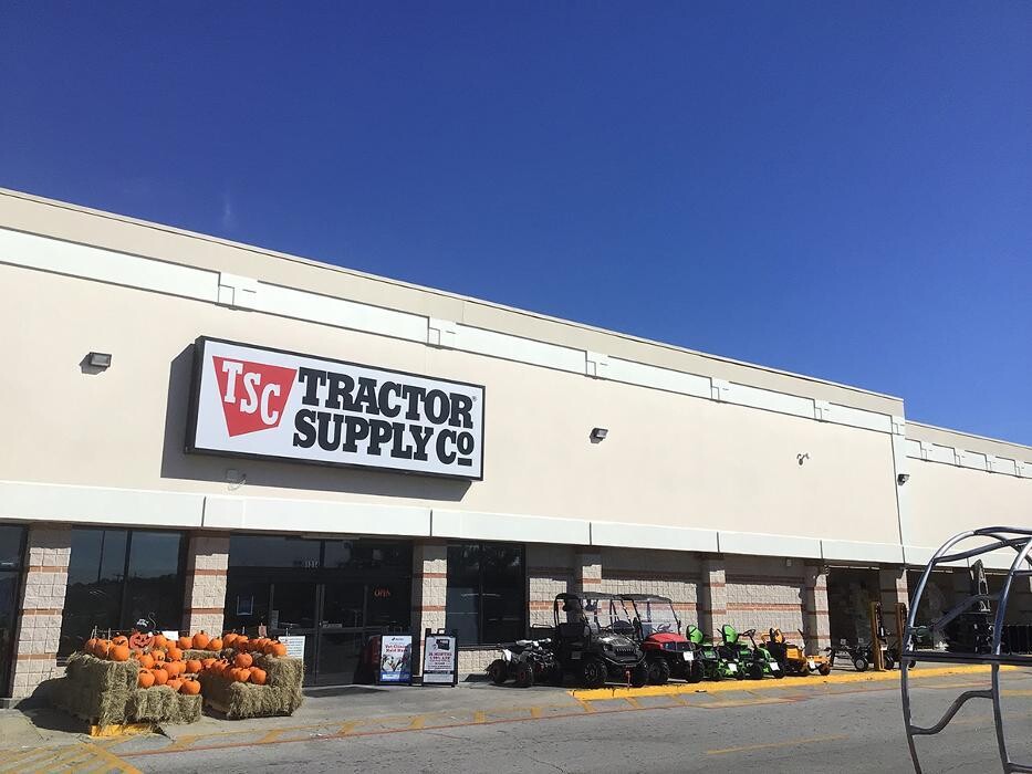 Images Tractor Supply Co.