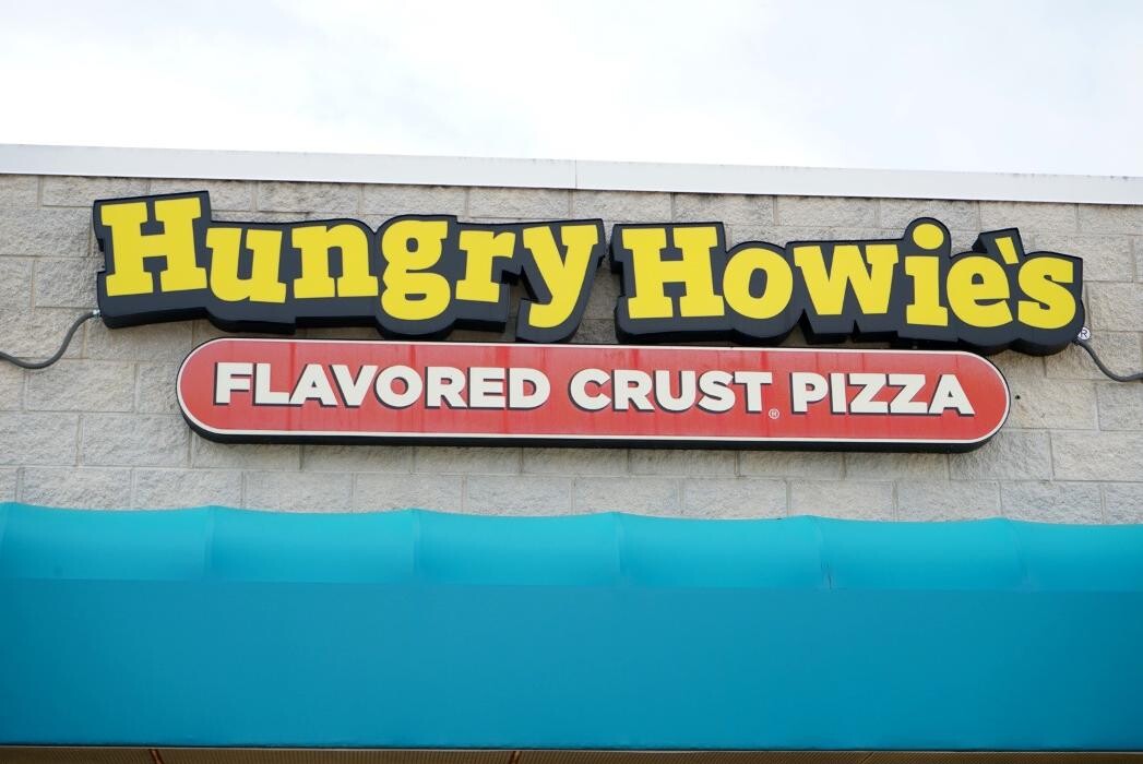 Images Hungry Howie's Pizza